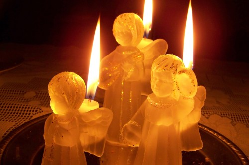 https://b.radikal.host/2023/03/18/light-night-flower-glass-peace-yellow-candle-lighting-candlestick-christmas-decoration-angel-candles-1007731.md.jpg