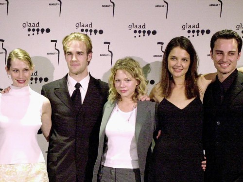 Photo shared by Dawson’s Creek⛵️90’s, 00s TV🎬 on July 21, 2022 tagging @vanderjames, @katieholmes, a